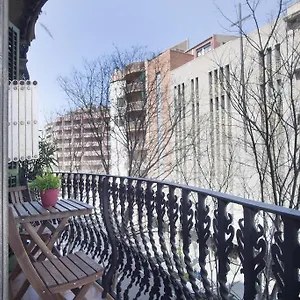 aparteasy-authentic-family-apartment.catalonia-hotels.com/